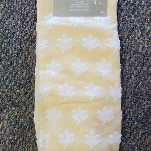 Ladinne Yellow and White Kitchen Towels